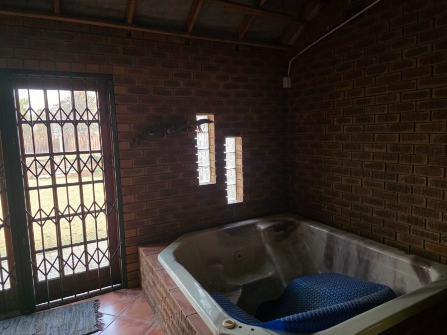 3 Bedroom Property for Sale in Vanderbijlpark SE 4 Gauteng