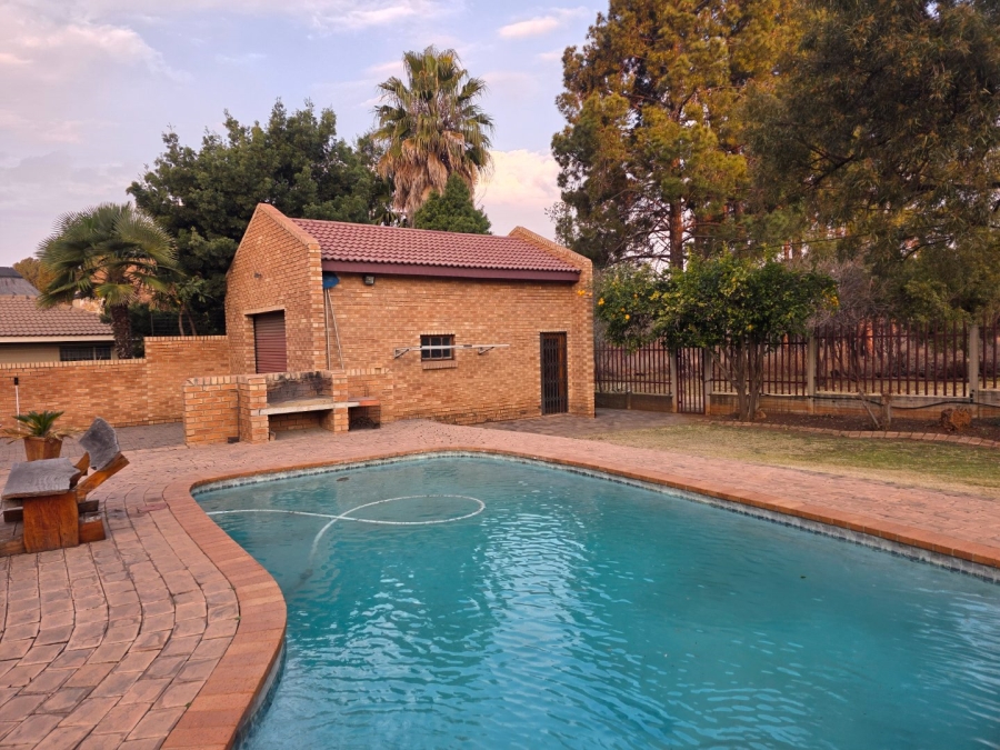 3 Bedroom Property for Sale in Vanderbijlpark SE 4 Gauteng