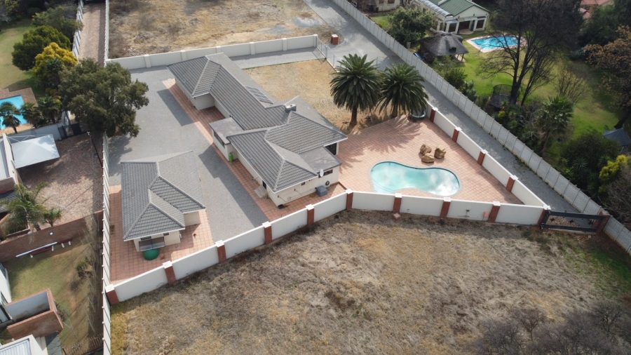 5 Bedroom Property for Sale in Vanderbijlpark SW 5 Gauteng