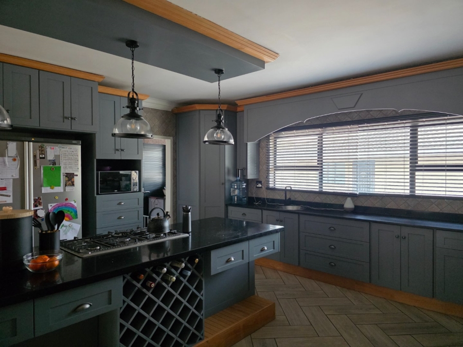 5 Bedroom Property for Sale in Vanderbijlpark SW 5 Gauteng