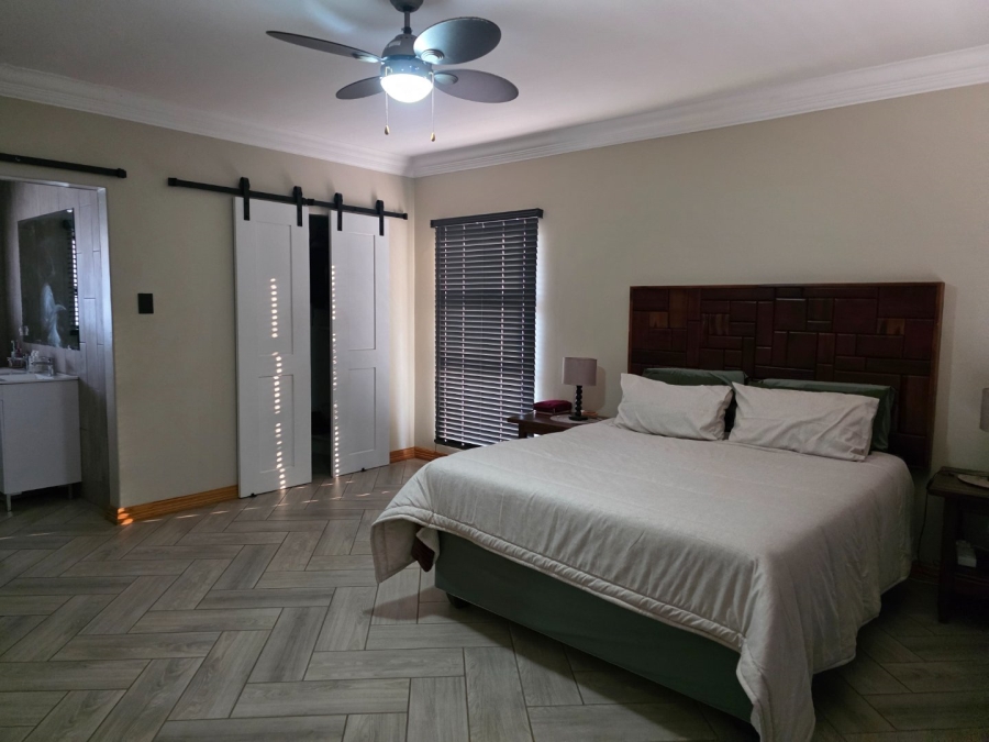 5 Bedroom Property for Sale in Vanderbijlpark SW 5 Gauteng