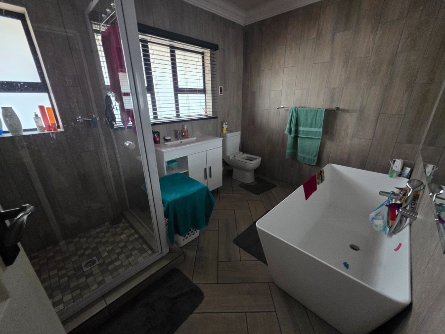 5 Bedroom Property for Sale in Vanderbijlpark SW 5 Gauteng