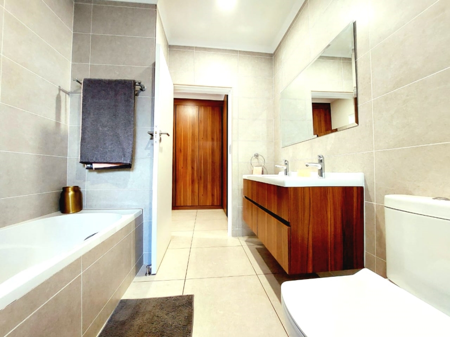 3 Bedroom Property for Sale in Sunninghill Gauteng