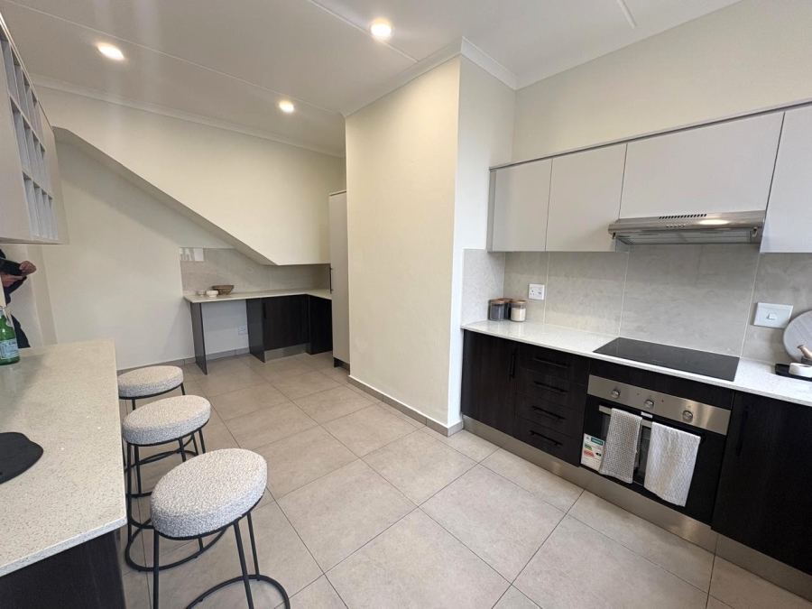 3 Bedroom Property for Sale in Greenstone Ridge Gauteng