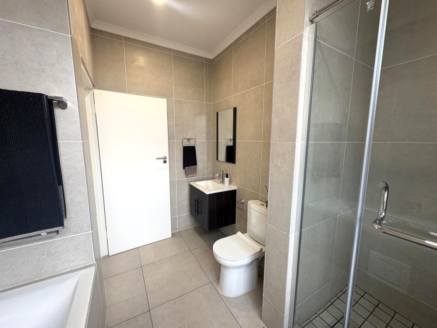 3 Bedroom Property for Sale in Greenstone Ridge Gauteng