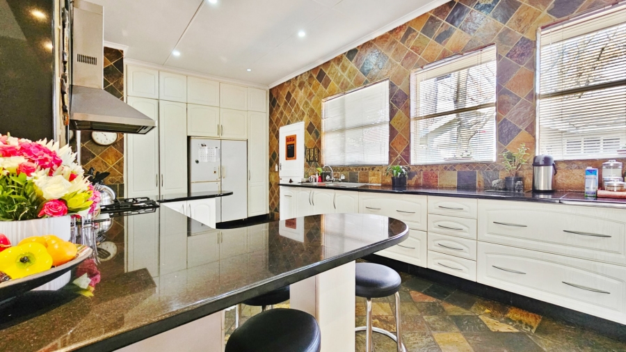 3 Bedroom Property for Sale in Meyerton Central Gauteng