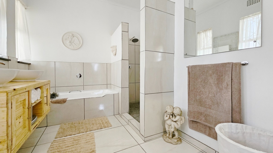 3 Bedroom Property for Sale in Meyerton Central Gauteng