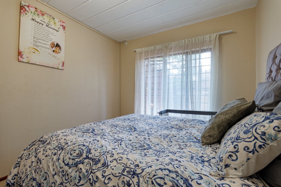 2 Bedroom Property for Sale in Sunninghill Gauteng