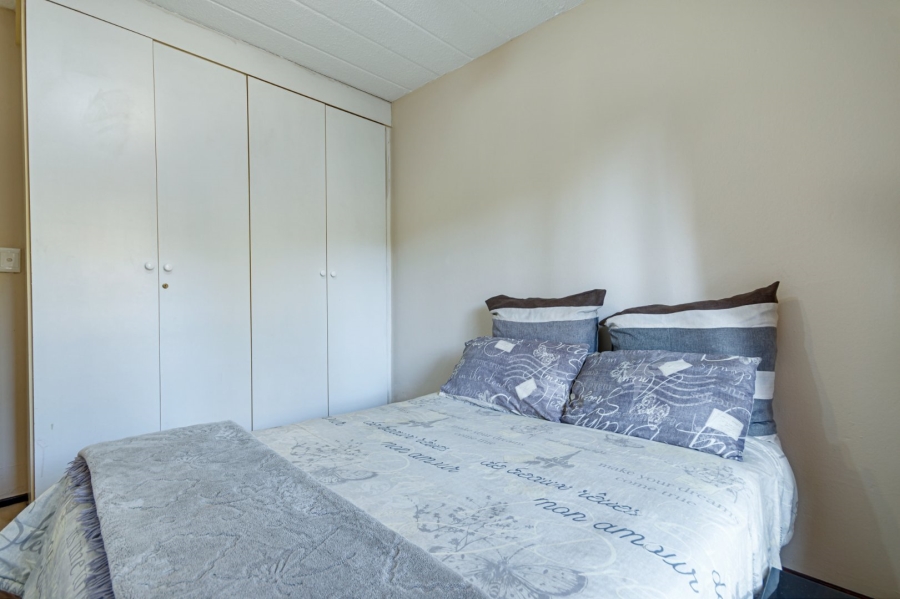 2 Bedroom Property for Sale in Sunninghill Gauteng
