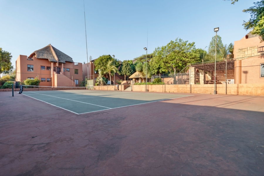 2 Bedroom Property for Sale in Sunninghill Gauteng