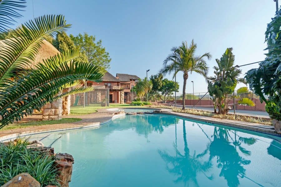 2 Bedroom Property for Sale in Sunninghill Gauteng