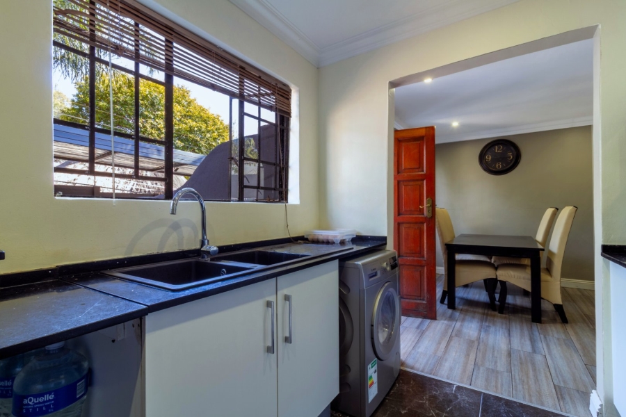 To Let 3 Bedroom Property for Rent in Northwold Gardens Gauteng