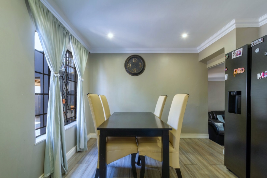 To Let 3 Bedroom Property for Rent in Northwold Gardens Gauteng
