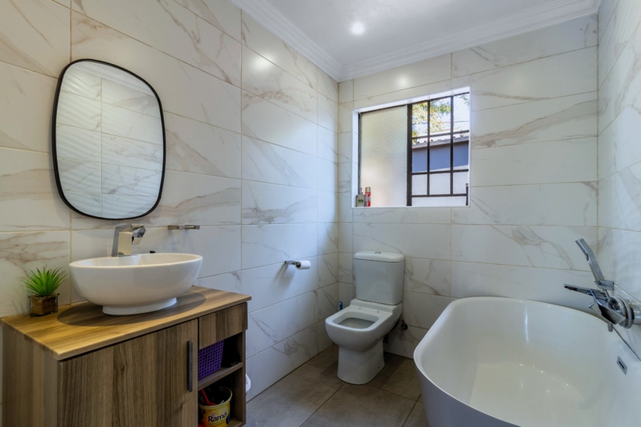 To Let 3 Bedroom Property for Rent in Northwold Gardens Gauteng