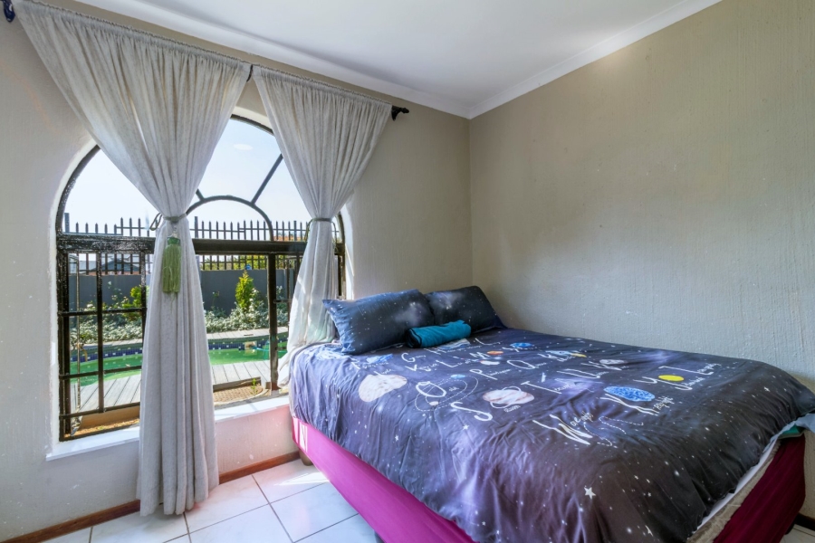 To Let 3 Bedroom Property for Rent in Northwold Gardens Gauteng