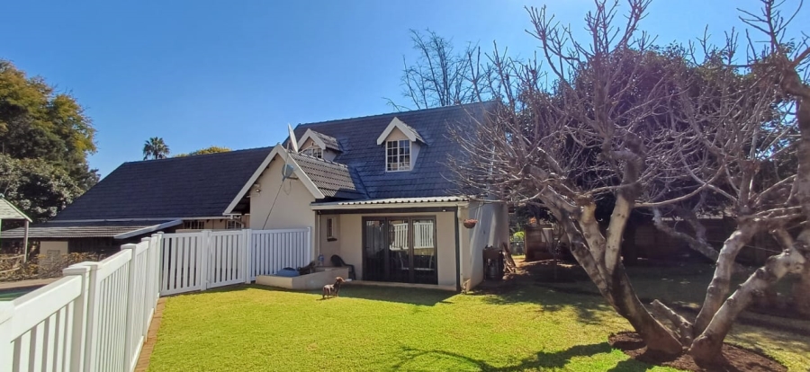 5 Bedroom Property for Sale in Eldoraigne Gauteng