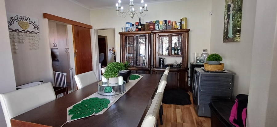 5 Bedroom Property for Sale in Eldoraigne Gauteng