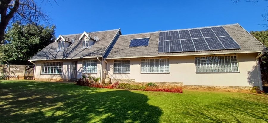 5 Bedroom Property for Sale in Eldoraigne Gauteng