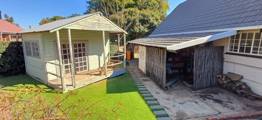5 Bedroom Property for Sale in Eldoraigne Gauteng