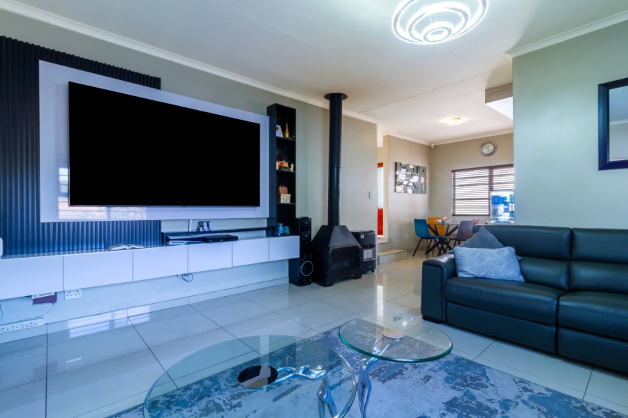 3 Bedroom Property for Sale in North Riding Gauteng
