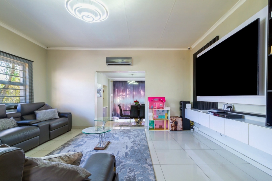 3 Bedroom Property for Sale in North Riding Gauteng