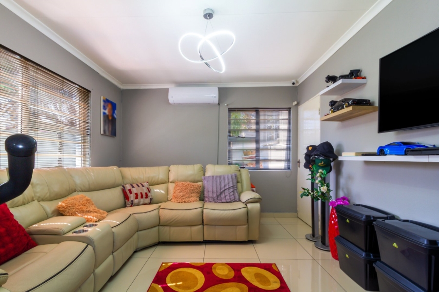 3 Bedroom Property for Sale in North Riding Gauteng