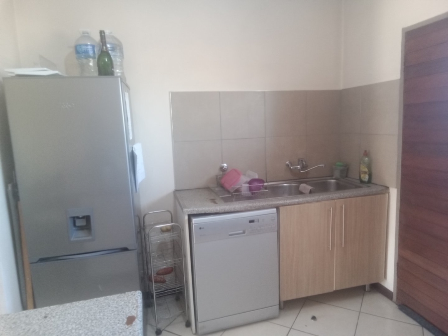 To Let 2 Bedroom Property for Rent in Noordwyk Gauteng