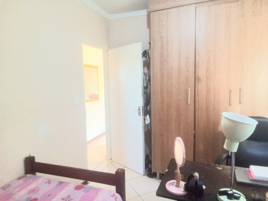 To Let 2 Bedroom Property for Rent in Noordwyk Gauteng