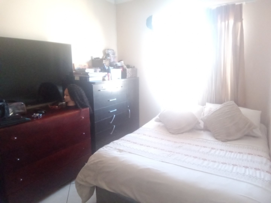 To Let 2 Bedroom Property for Rent in Noordwyk Gauteng