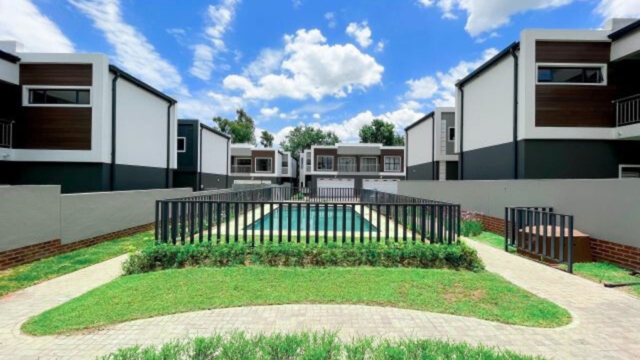 3 Bedroom Property for Sale in Sunninghill Gauteng