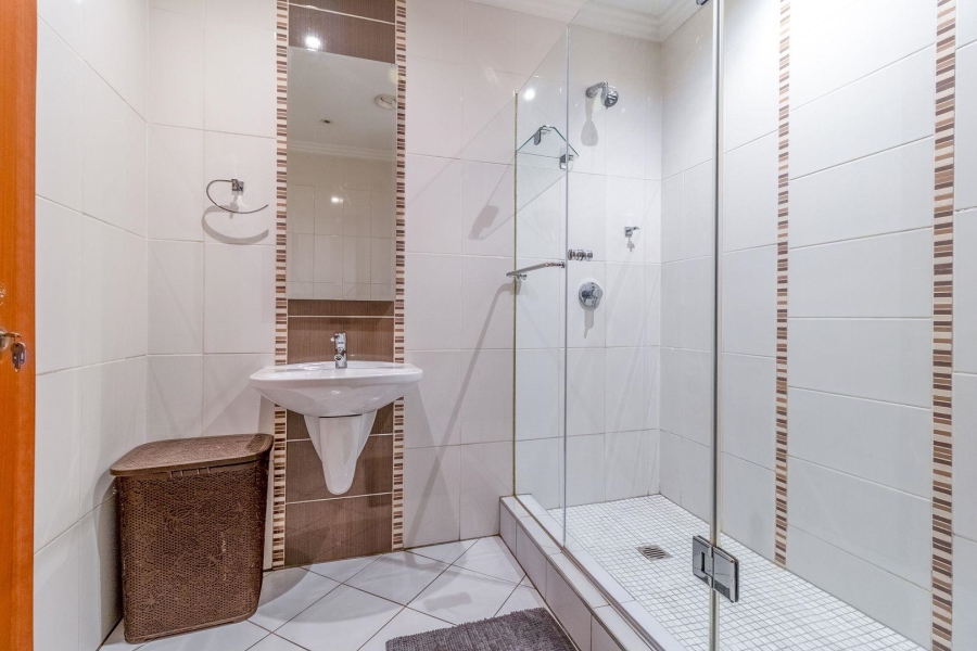 To Let 2 Bedroom Property for Rent in Bedford Gardens Gauteng