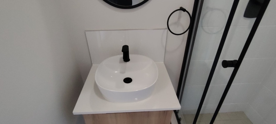 To Let 2 Bedroom Property for Rent in Mulbarton Gauteng