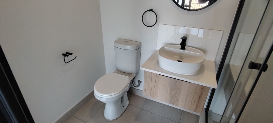 To Let 2 Bedroom Property for Rent in Mulbarton Gauteng
