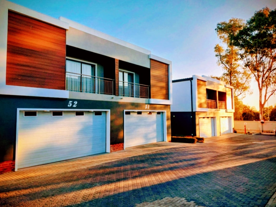 3 Bedroom Property for Sale in Sunninghill Gauteng