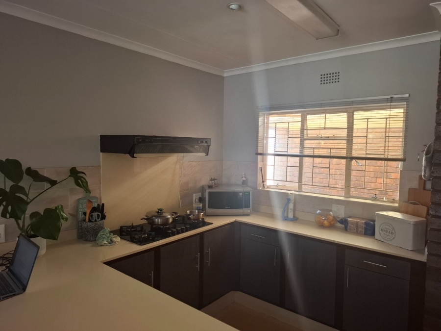 3 Bedroom Property for Sale in Birchleigh Gauteng