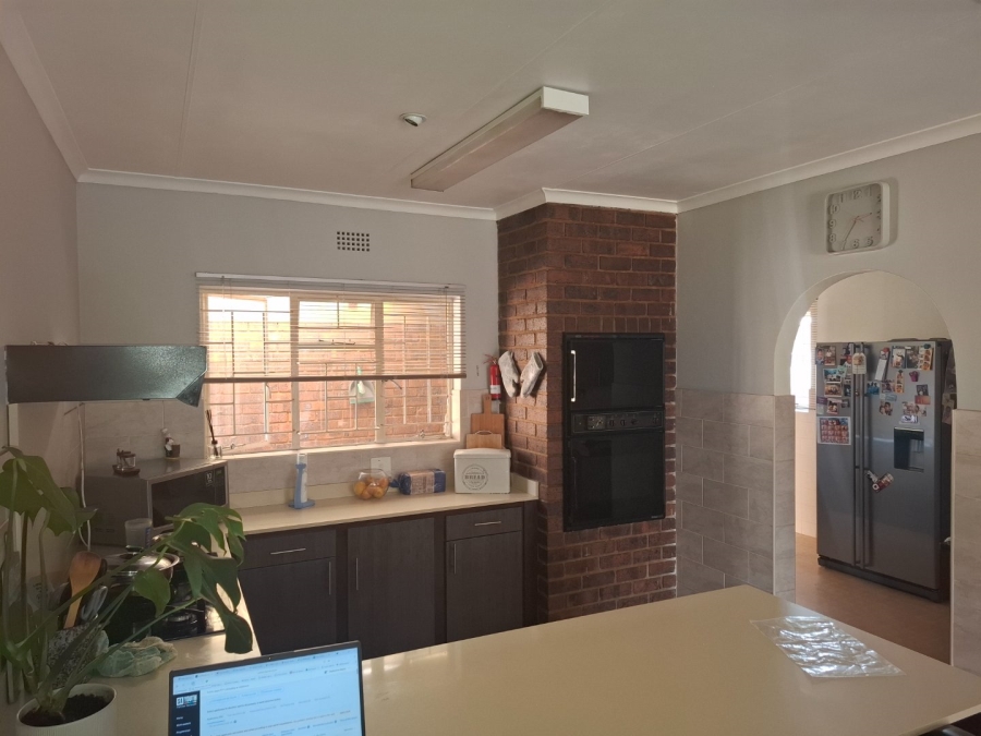 3 Bedroom Property for Sale in Birchleigh Gauteng