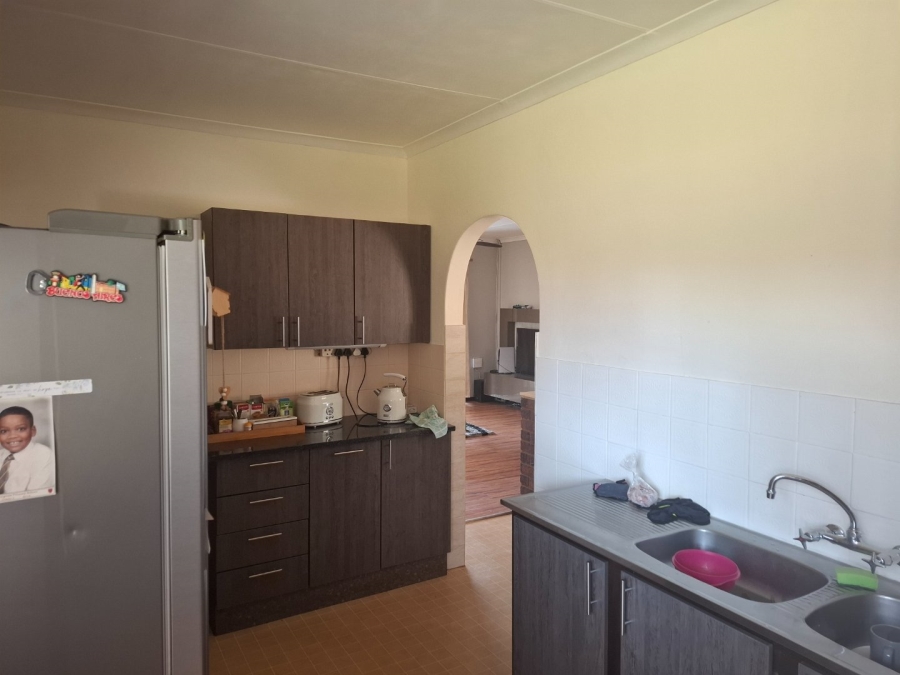 3 Bedroom Property for Sale in Birchleigh Gauteng