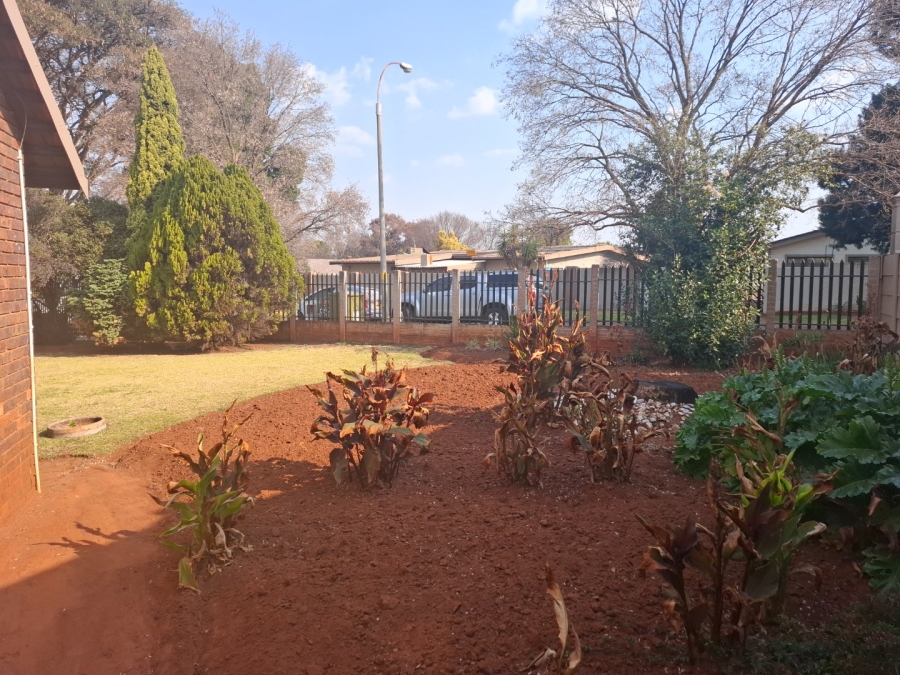 3 Bedroom Property for Sale in Birchleigh Gauteng