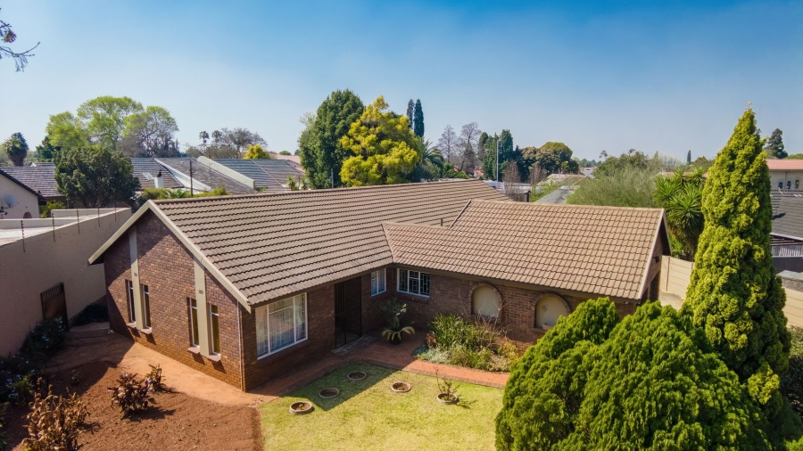 3 Bedroom Property for Sale in Birchleigh Gauteng