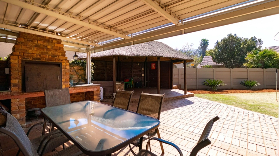 3 Bedroom Property for Sale in Birchleigh Gauteng