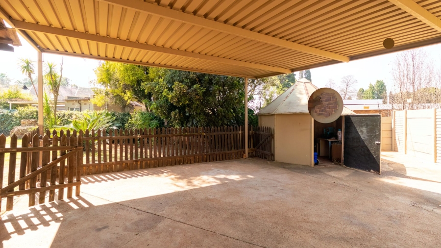 3 Bedroom Property for Sale in Birchleigh Gauteng