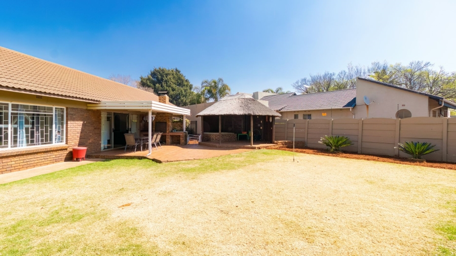 3 Bedroom Property for Sale in Birchleigh Gauteng