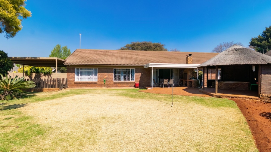 3 Bedroom Property for Sale in Birchleigh Gauteng