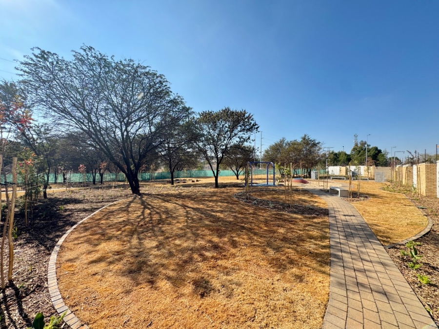 1 Bedroom Property for Sale in Waterkloof Ridge Gauteng