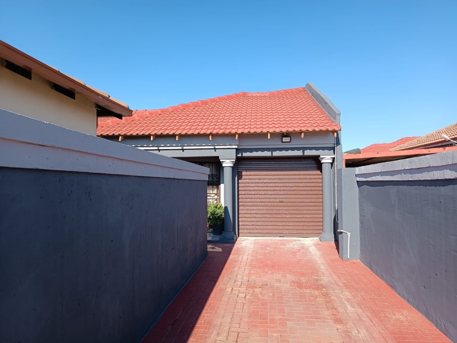  Bedroom Property for Sale in Vanderbijlpark CE Gauteng