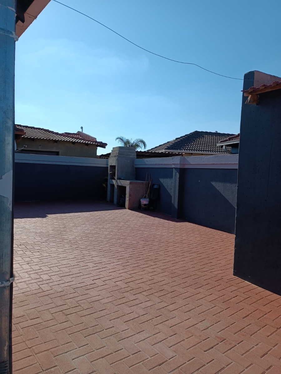  Bedroom Property for Sale in Vanderbijlpark CE Gauteng