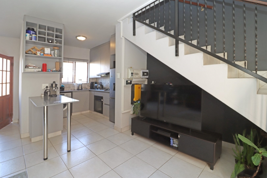 2 Bedroom Property for Sale in Noordwyk Gauteng