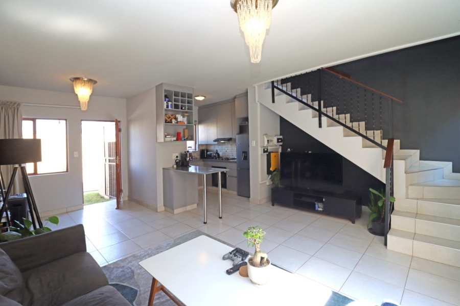 2 Bedroom Property for Sale in Noordwyk Gauteng