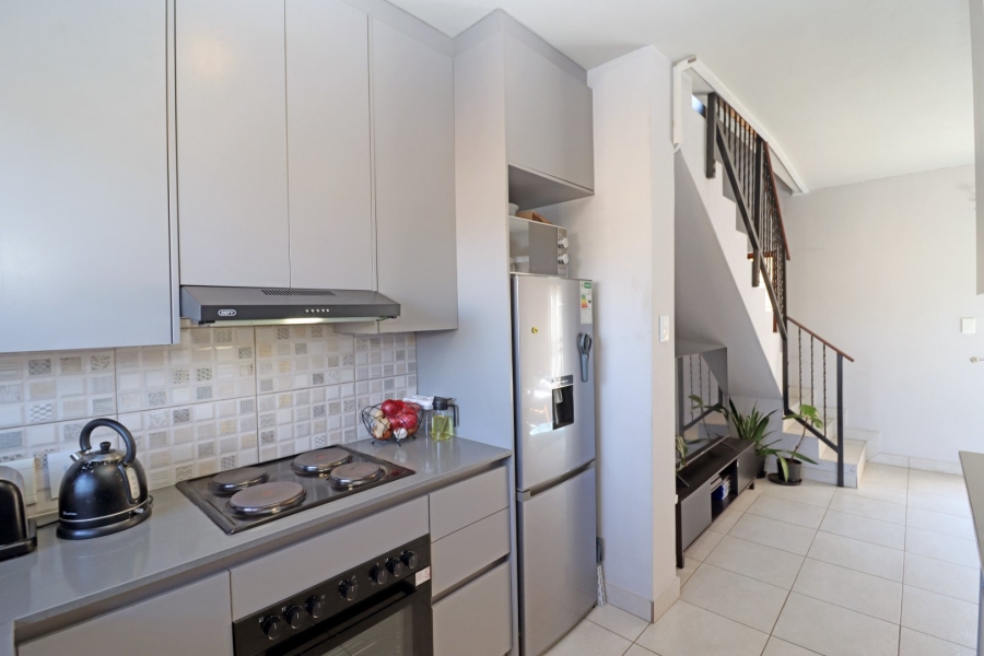 2 Bedroom Property for Sale in Noordwyk Gauteng