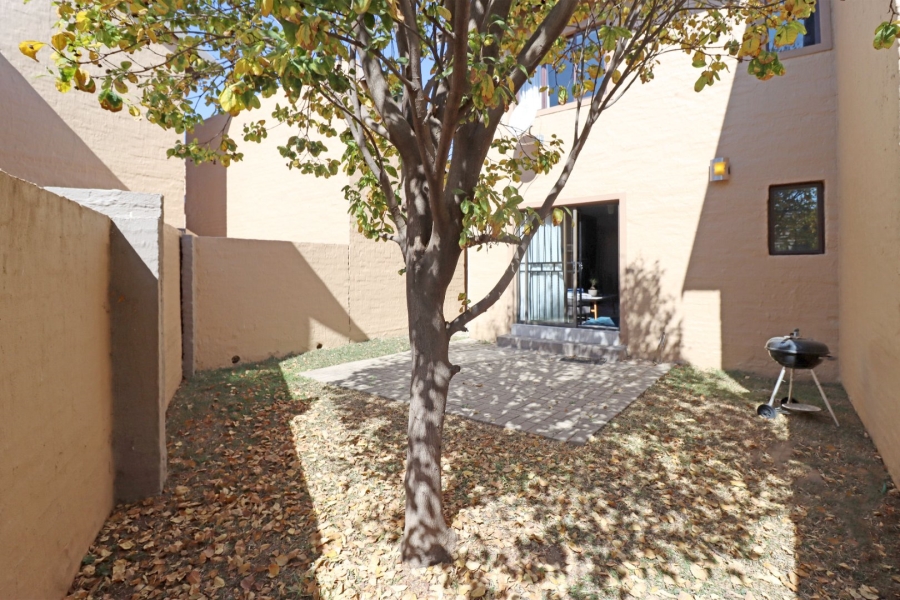 2 Bedroom Property for Sale in Noordwyk Gauteng